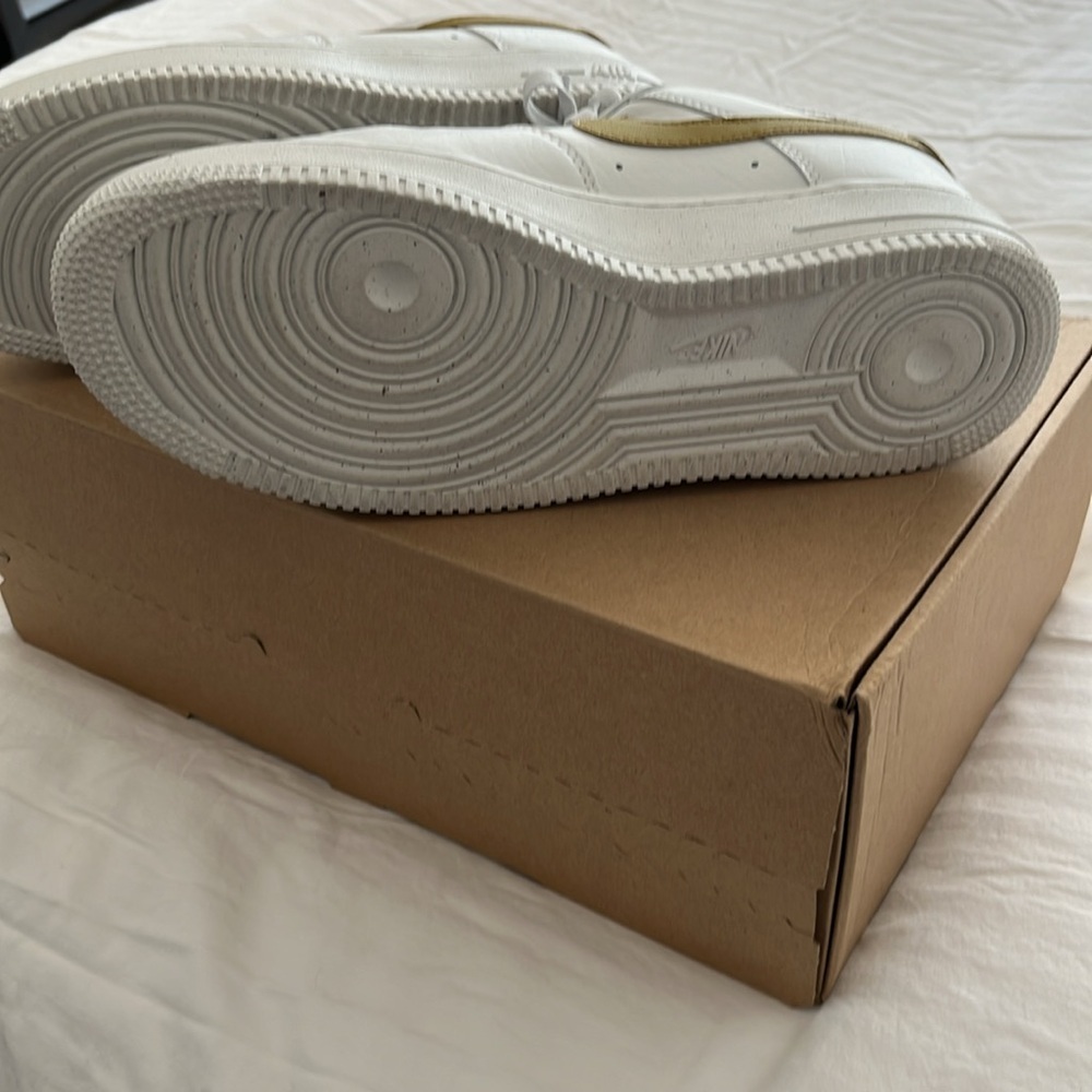 Brand New Nike Air Force 1 ‘07 Next Nature White/Bronzine Size WMS 9.5 - Picture 10 of 11